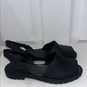 MELISSA Black rubber sandals with ankle strap
